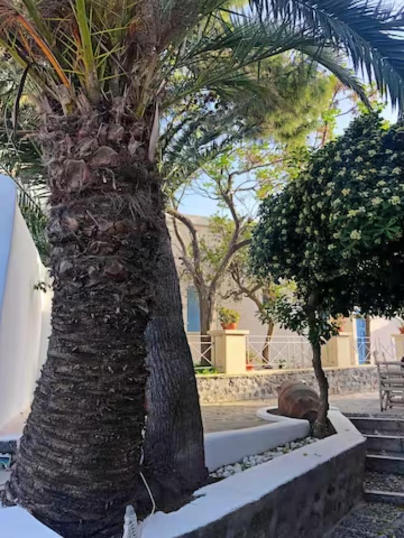 On An Island Suites & Apartments - Fira Kültér fotó